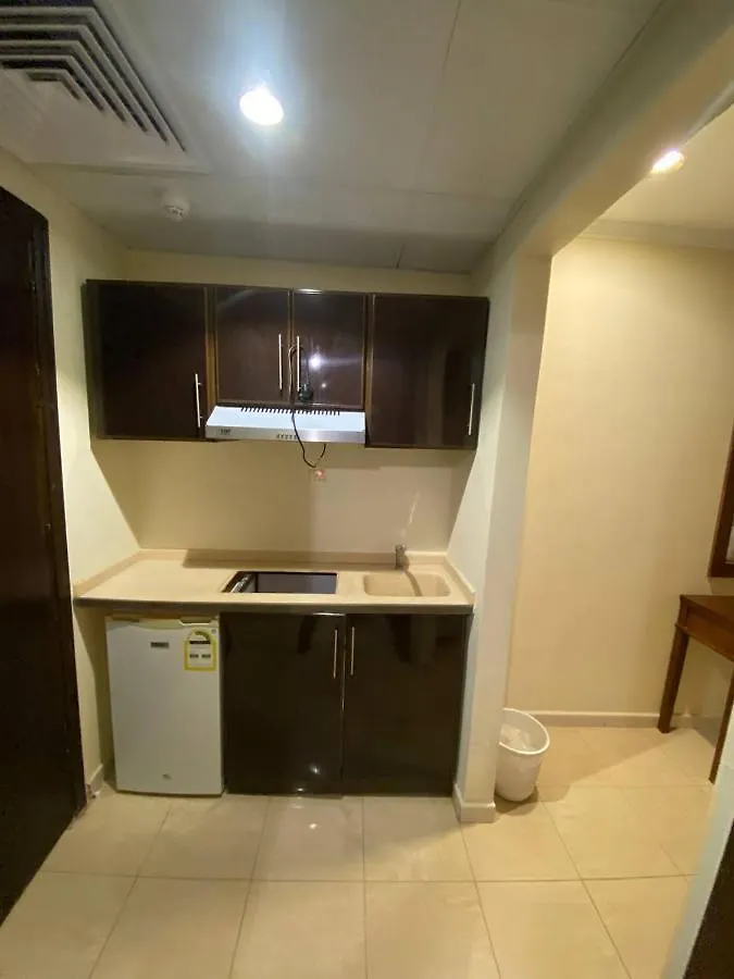 Hotel فندق الخلفاء توصيل للحرم