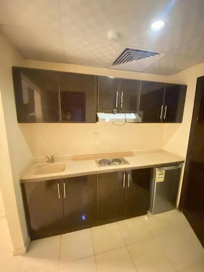 Hotel فندق الخلفاء توصيل للحرم