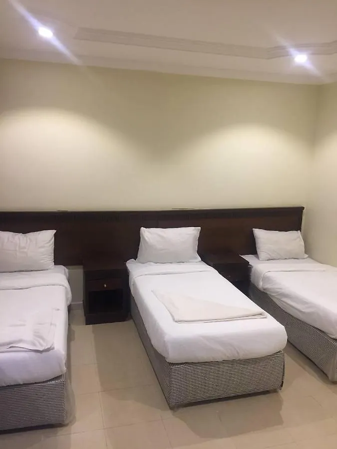 Hotel فندق الخلفاء توصيل للحرم