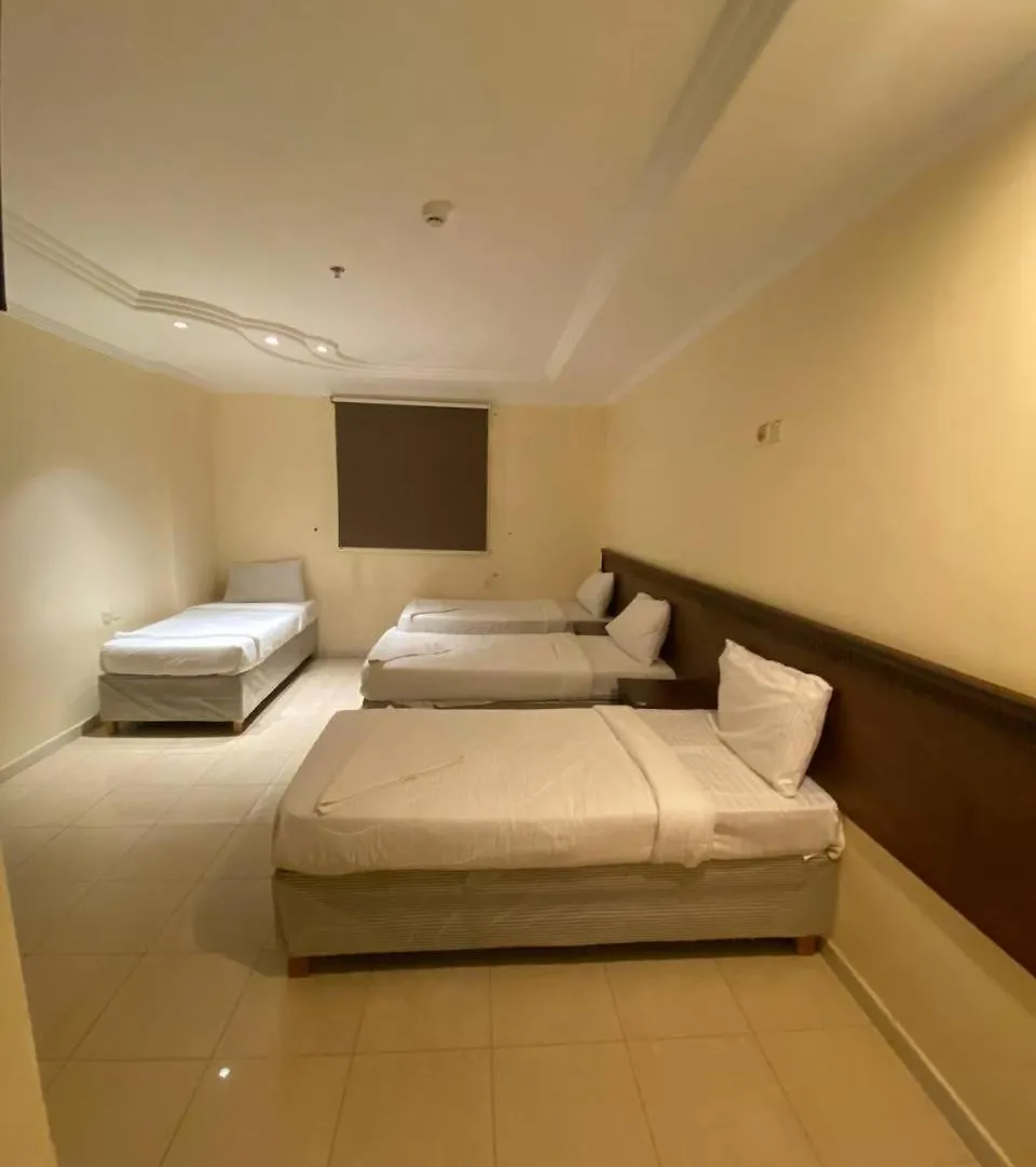 Hotel فندق الخلفاء توصيل للحرم Saudi Arabia