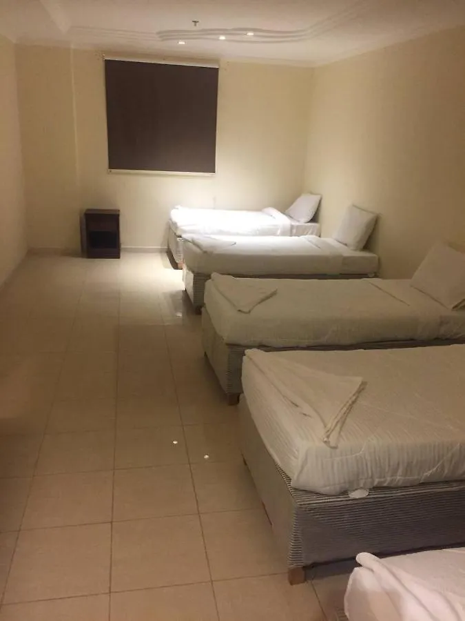Hotel فندق الخلفاء توصيل للحرم